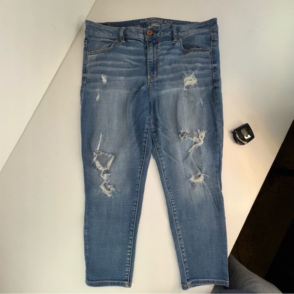 AEO Women’s Mid Rise Jegging Ankle Jean Destructed Size 16 Short - Picture 5 of 17